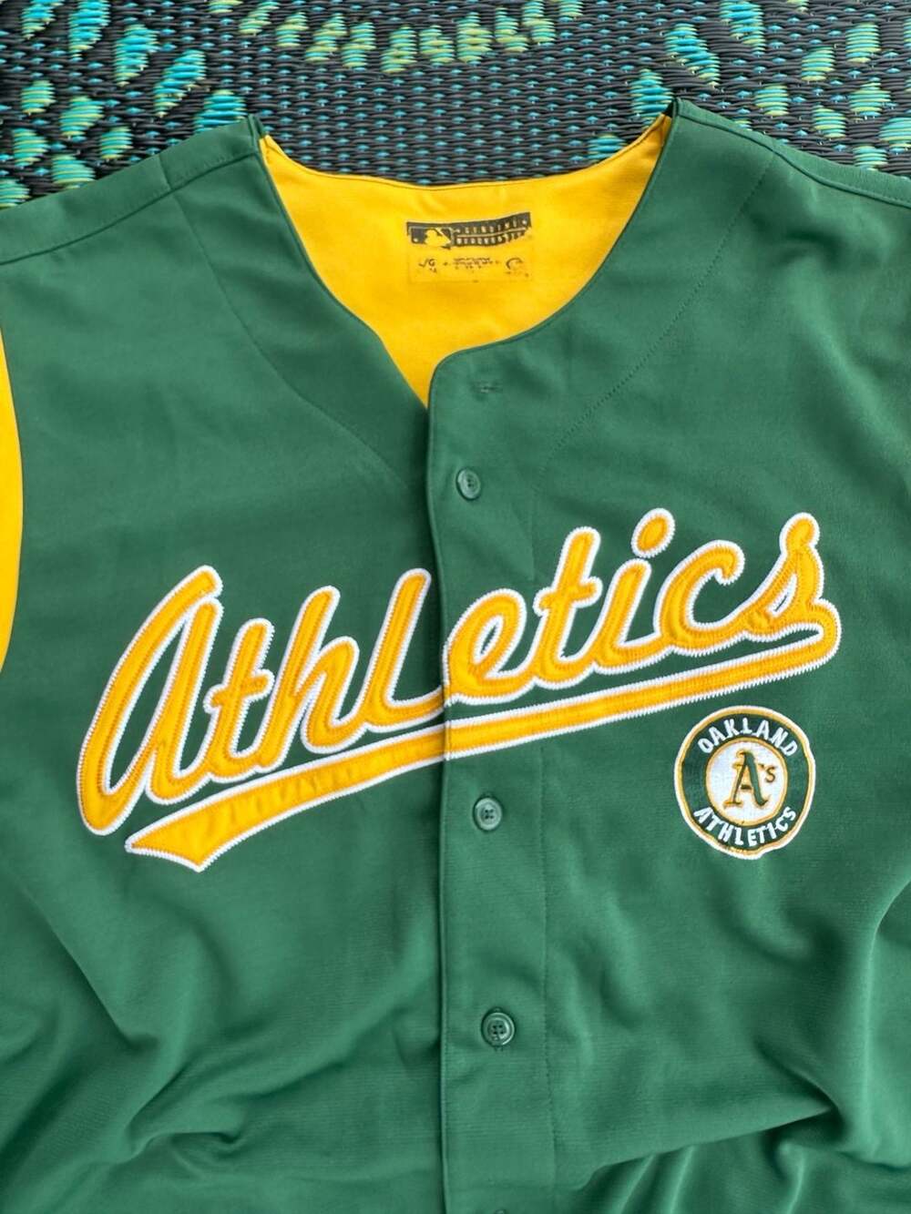 True Fan Series Oakland Athletics MLB Baseball Jersey Green Yellow Size L